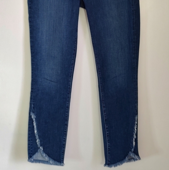 Loft Women's Blue Jeans with Frayed Tulip Hem - Picture 2 of 7